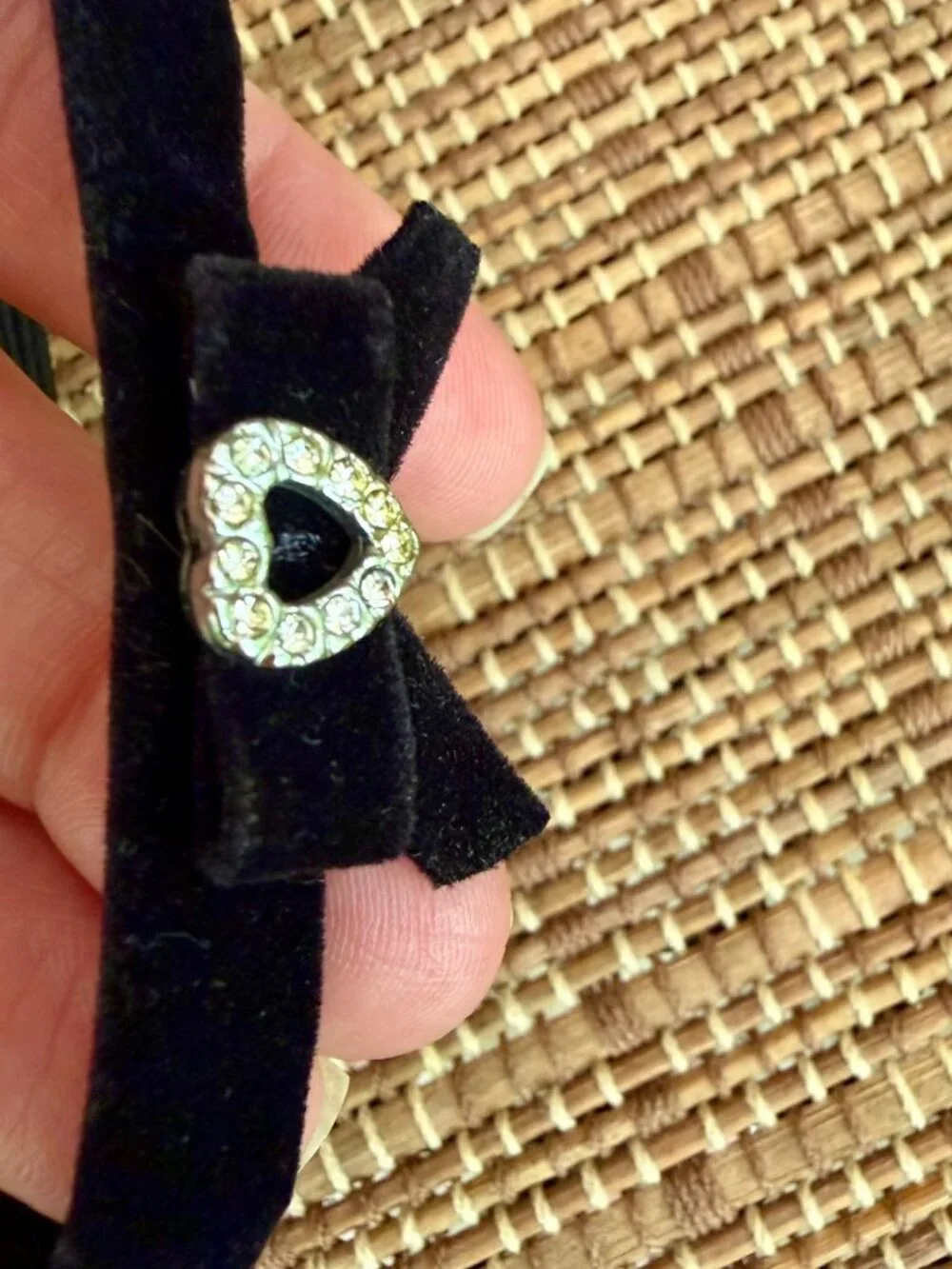 🐾 PET | Velvet Collar with Bow + Bedazzled Rhinestone Heart Charm